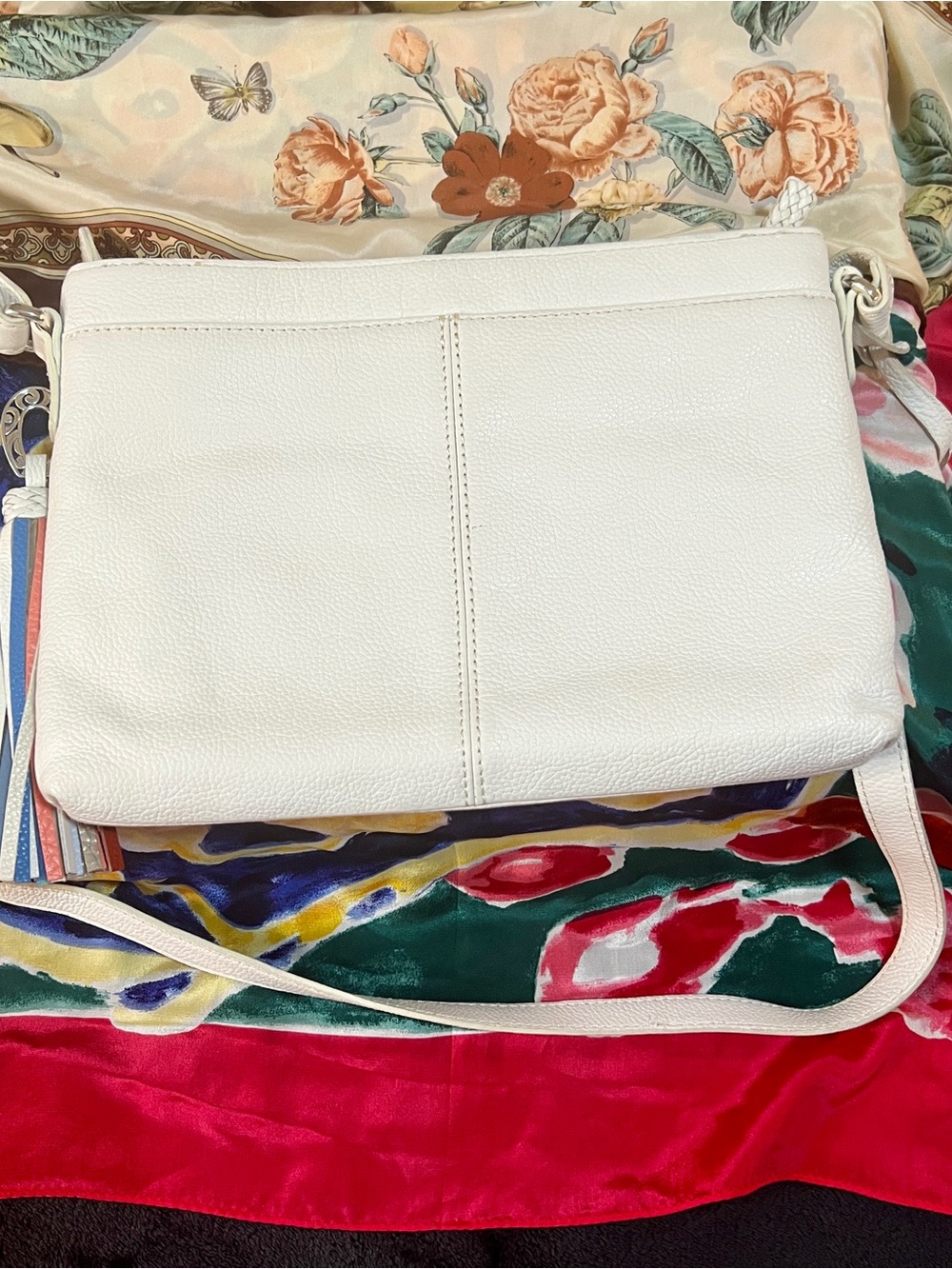Brighton Barbados White Leather Muti City Organizer Tassel Magnetic Crossbody - Picture 4 of 17